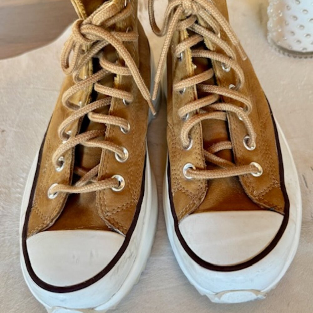 Converse Run Star Hike Hi Suede Sneakers Wheat Tan Women’s 7.5